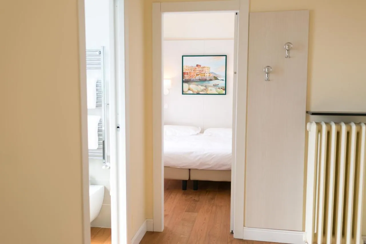 Rex Hotel Residence Genua 3*,