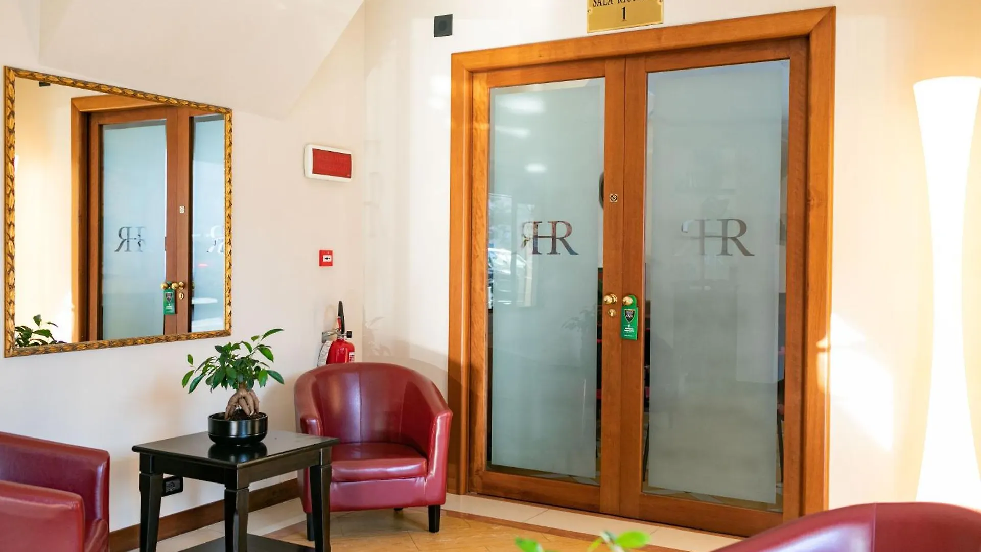 Rex Hotel Residence Genua 3*,